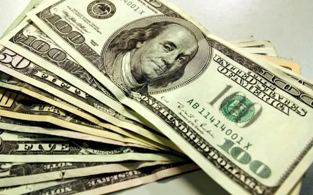 El dólar trepó $1,25 y registró otro récord: alcanzó los $44,92