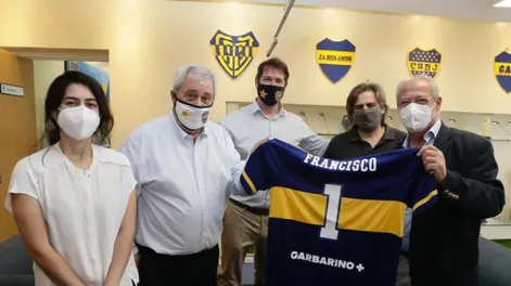 El Papa Francisco se hizo socio de Boca y Ameal mostró el carnet en las redes sociales