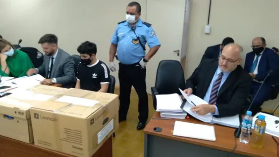 Prohíben el ingreso al juicio del papá del policía asesinado