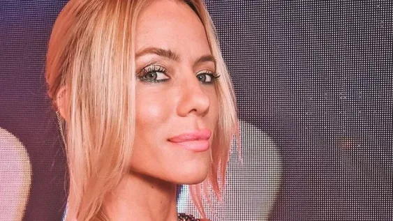 Nicole Neumann posó con ropa interior de cuero y fue un montón