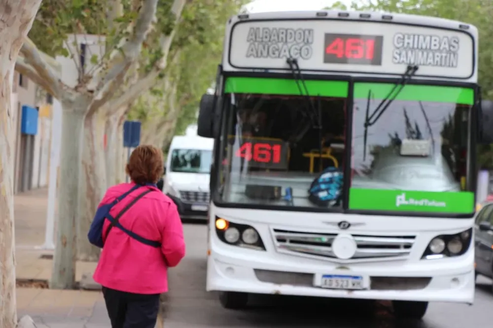 Extendieron la medida y se podrá viajar gratis en colectivo hasta el 17