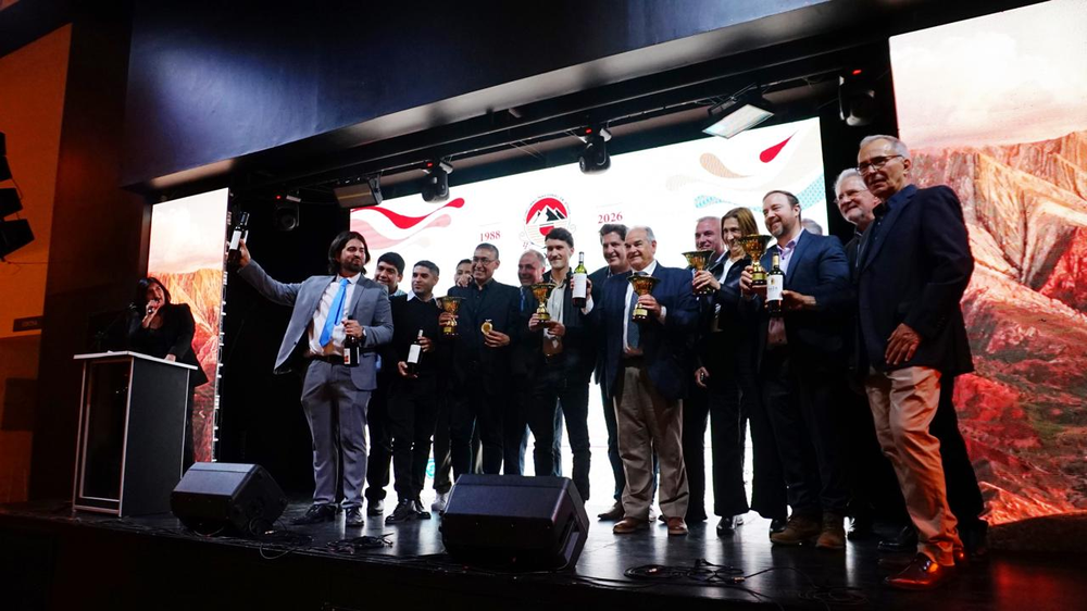 Brindis de los ganadores de la 38ª edición del Concurso Nacional de Vinos Cata San Juan, que este año celebró 1988-2026.