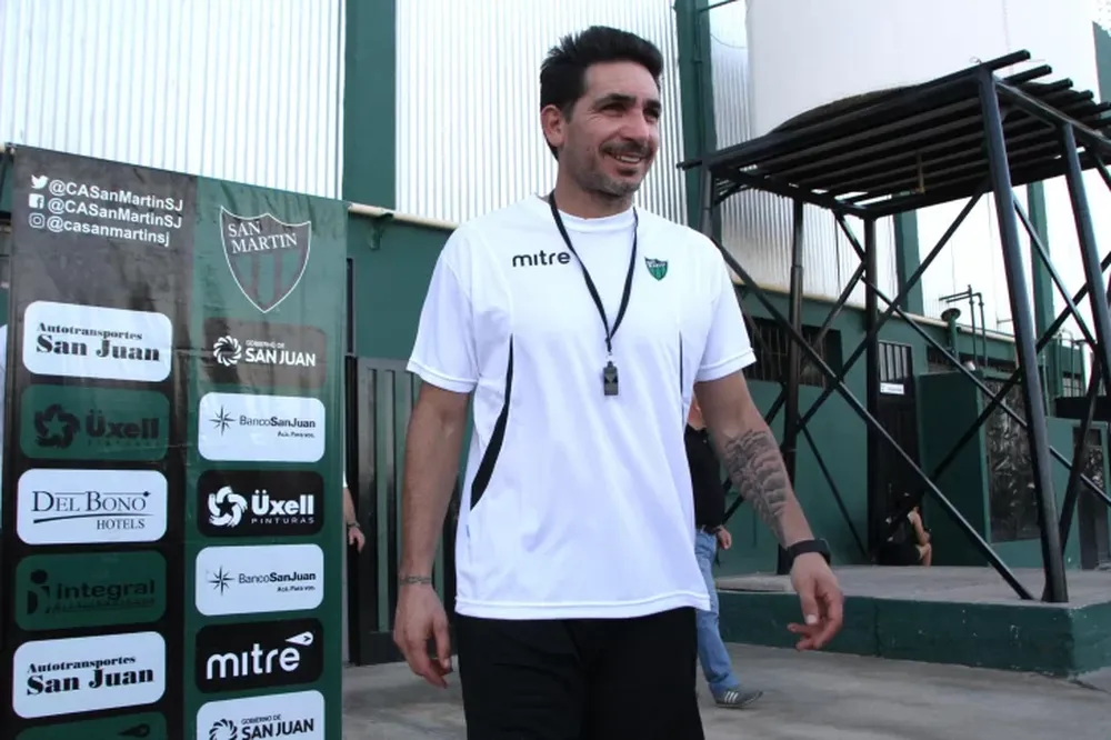 Finalmente, la dirigencia de San Martín despidió a Walter Coyette