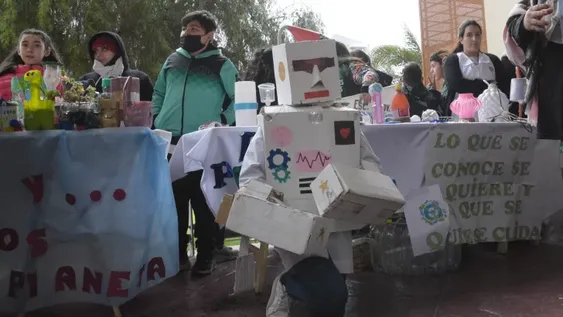 Macetas y juegos, algunas de las joyitas recicladas de los clubes ambientales