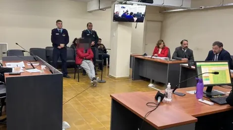 ¿Por qué el fiscal pidió, de momento, ocultar el rostro del alumno acusado de abusar de una compañera?
