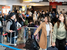 viajar a eeuu tendra un nuevo requisito desde noviembre: quienes deberan presentar una declaracion obligatoria antes de abordar el avion