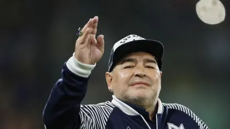 Juicio por la muerte de Maradona: declaran el vecino que intentó salvar a Diego y el médico que confirmó el fallecimiento