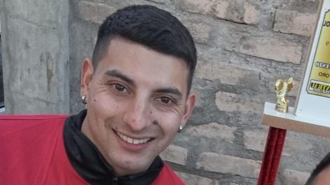 Los desgarradores mensajes de despedida al futbolista que recibió un disparo en una cancha y murió