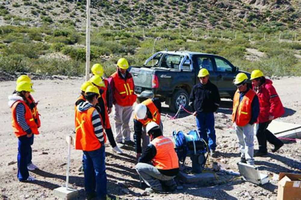 Nuevamente los calingastinos controlaron la calidad del agua