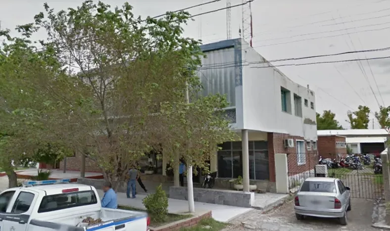 Hallaron muerta a una mujer, un hombre está grave y creen que se intoxicaron con monóxido de carbono