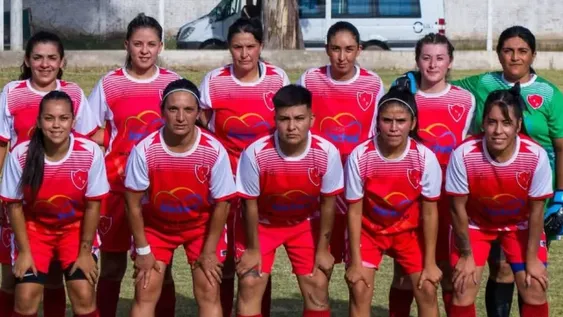 Atl. PAMPA.: Las Diablas Rojas de Jáchal se metieron en la final de la Copa de Campeones al vencer a Florida en una dramática definición del Norte futbolero donde estuvieron las iglesianas.