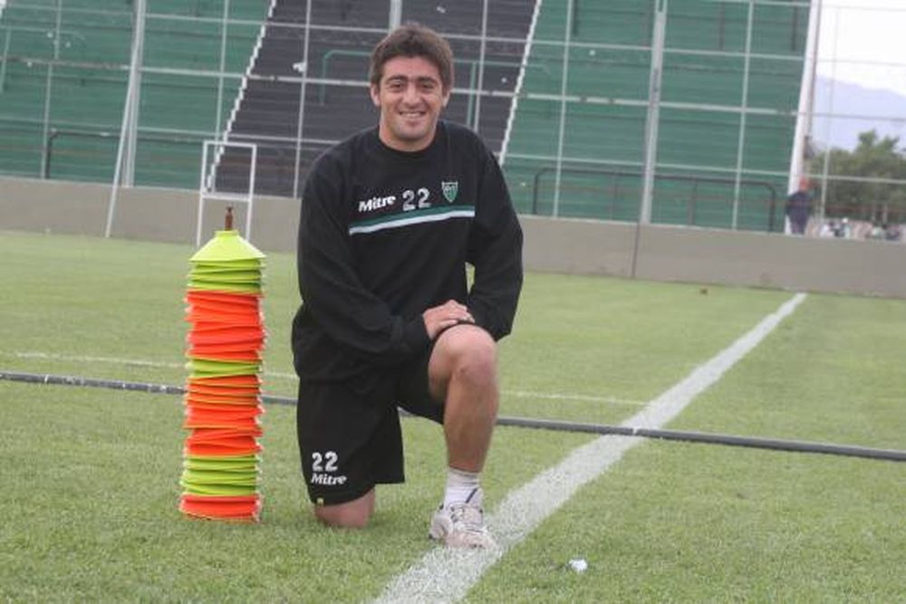 Cuevas, cerca de quedarse