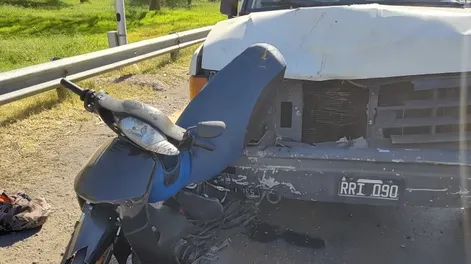 Un hombre quedó grave después de ser arrollado por una camioneta en la Circunvalación