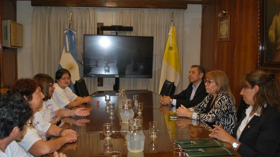 Autoridades de la Universidad Católica de Cuyo (UCCuyo) y de la Asociación de Lucha por la Fibromialgia San Juan firmaron un convenio marco de Asistencia y Cooperación Mutua.