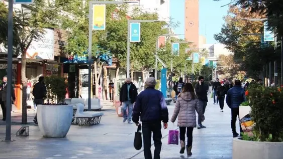 Horas decisivas: autoridades se reúnen para definir las restricciones desde el sábado