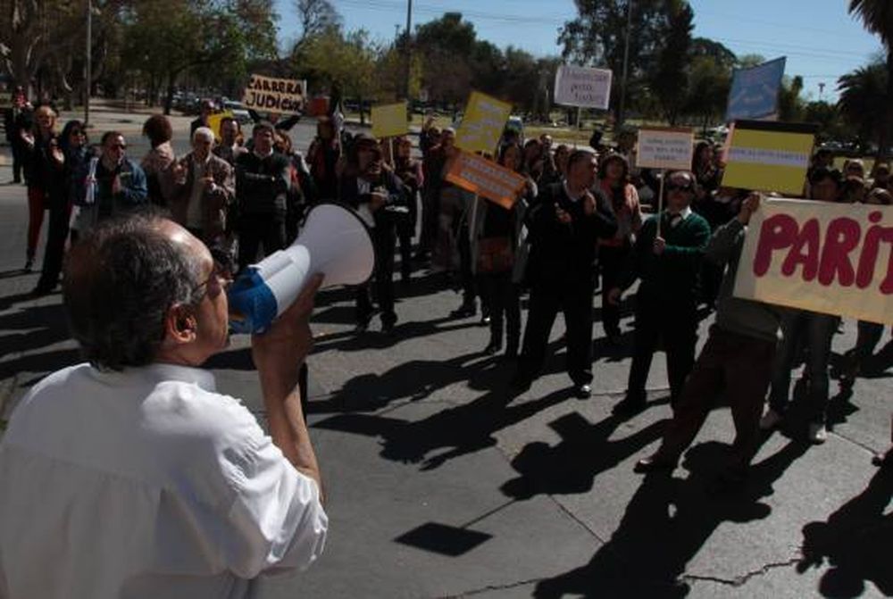 Hablan de “nacionalizar” el reclamo de los judiciales
