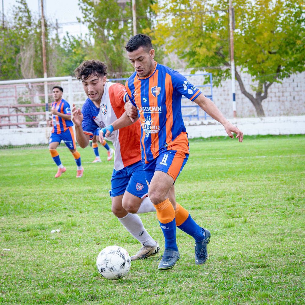 Visitante. Atlético Minero sorprendió a Peñarol en el cierre de la fecha 12 del Torneo Apertura.