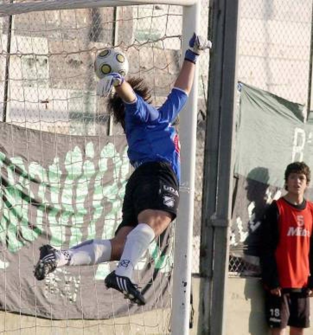 Ceballos intimó al club para cobrar