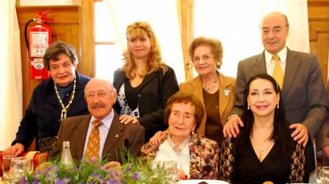Cien velitas para Carmen Adarvez
