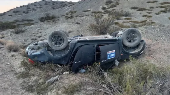 Lo peor para trabajador minero que salió despedido en el vuelco de una camioneta