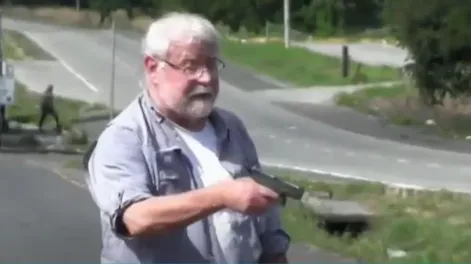 Mató a dos piqueteros que se manifestaban contra un contrato minero