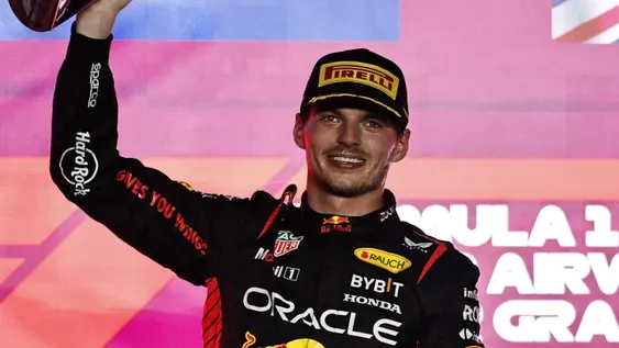 Por la crisis en Red Bull se iría Max Verstappen