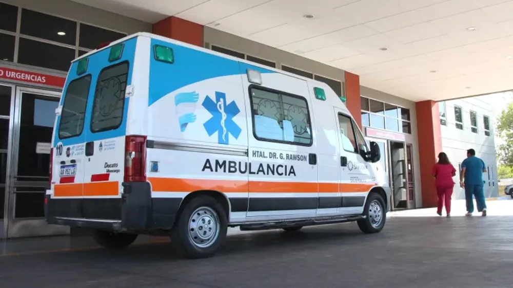 Quedó grave después de chocar con una moto que se dio a la fuga