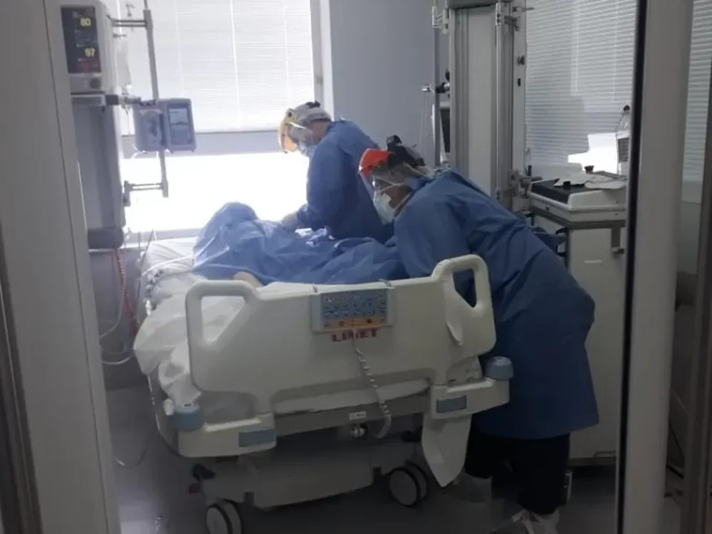 Casi 100 sanjuaninos están en área crítica, 49 de ellos con asistencia respiratoria mecánica