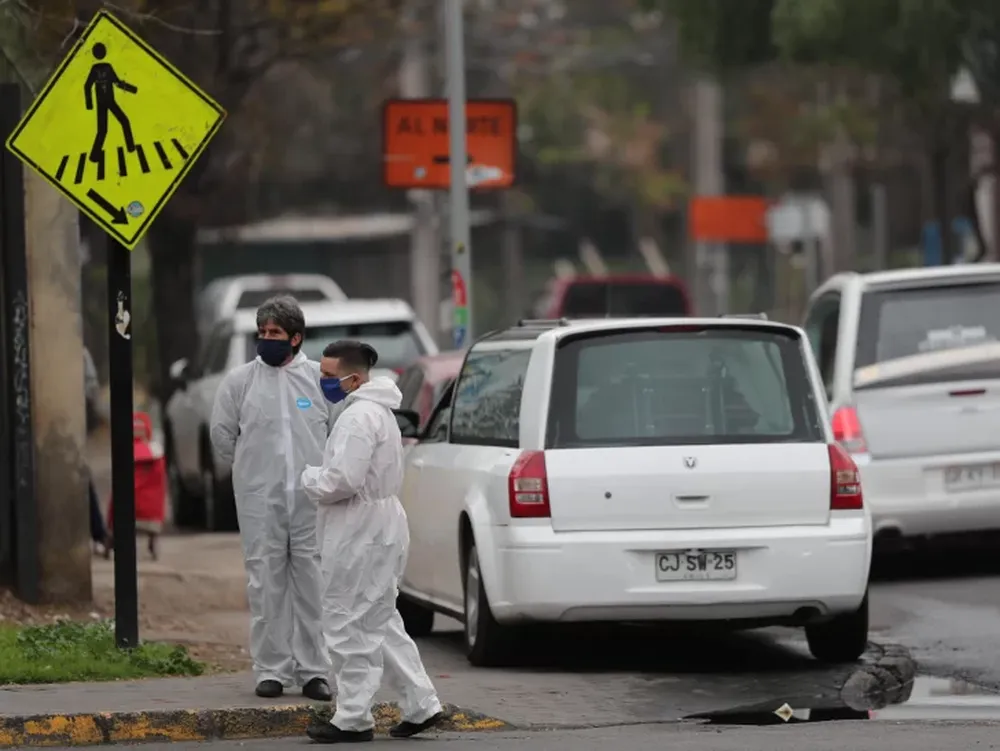 Chile se acerca a los 100.000 contagiados y a los 1.000 muertos por coronavirus