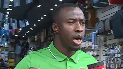 Mohamed Tijani recorrió Buenos Aires antes del partido entre Argentina y Benín y sorprendió con sus elogios hacia Lionel Messi.