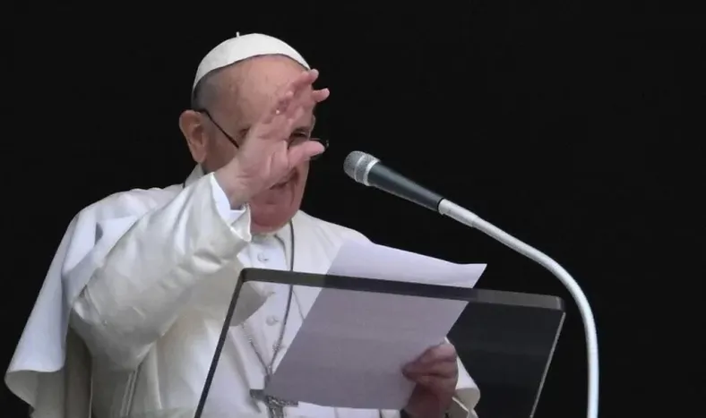 Francisco denunció las “torturas y muertes” en Ucrania