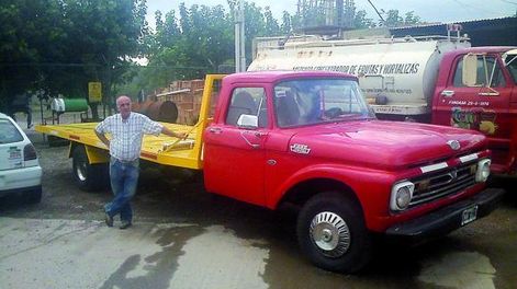 Adquieren grúa y maquinaria para reducir costos hortícolas