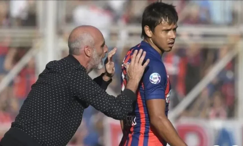 Monarriz probó el equipo con un solo Romero