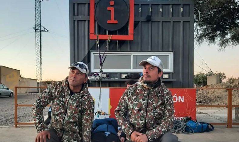 Personal de Ischigualasto recibió una capacitación en rescate de montaña.