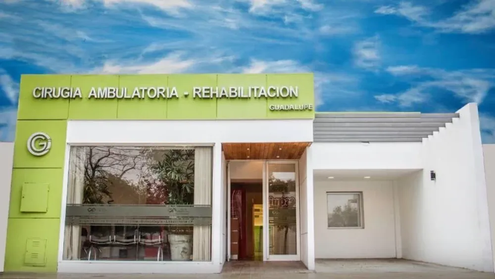 Avance en la traumatología de San Juan: prótesis de tobillo = un cambio de vida