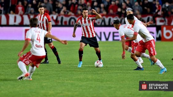 Argentinos se hizo fuerte en los penales y eliminó al Estudiantes de Emmanuel Mas