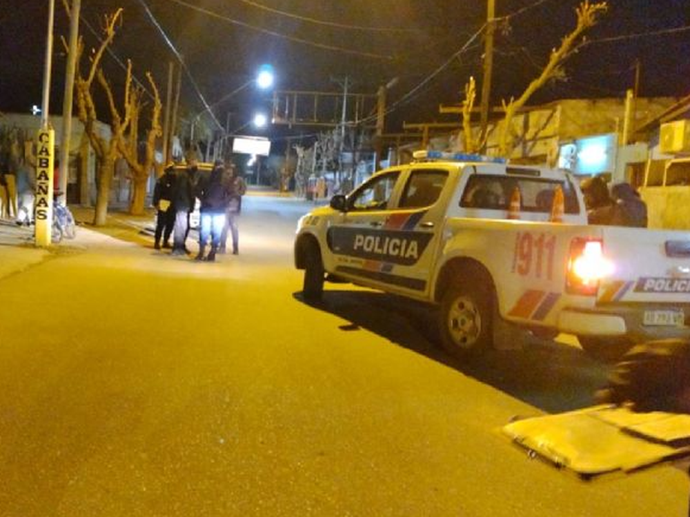 Sancionarán a 2 policías por ir a una fiesta clandestina en el Valle en pleno pico de casos