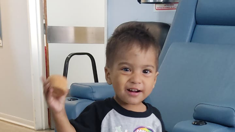 Thomas García enfrenta el síndrome de Pearson, una enfermedad genética extremadamente rara que afecta la médula ósea y el páncreas.&nbsp;