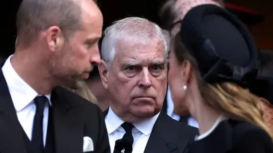 Expríncipe Andrés.-