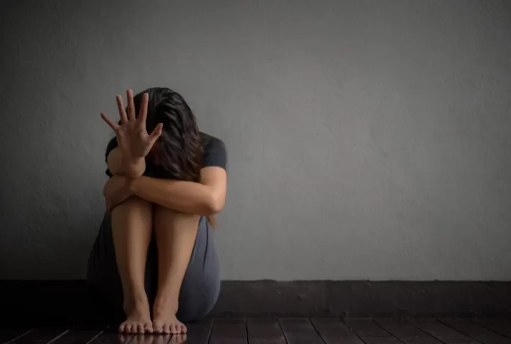 Recibió 14 años de cárcel por violar, amenazar y explotar sexualmente a la hija de su ex