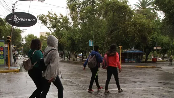 Siguen anunciando tormentas de primavera en las noches sanjuaninas: ¿hasta cuándo?