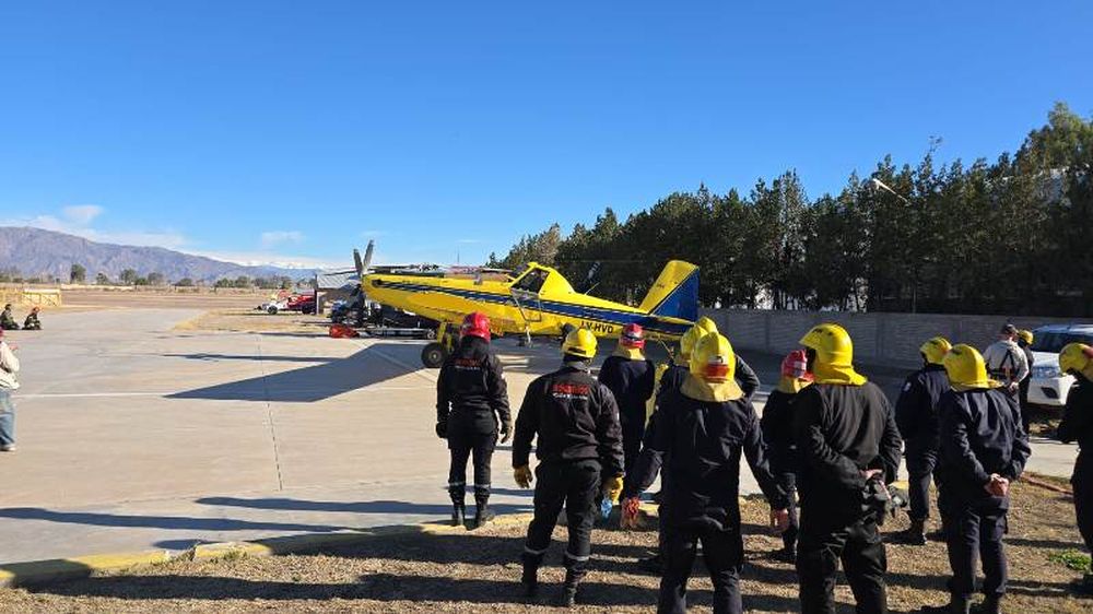 Brigadistas de San Juan se capacitaron en incendios forestales.