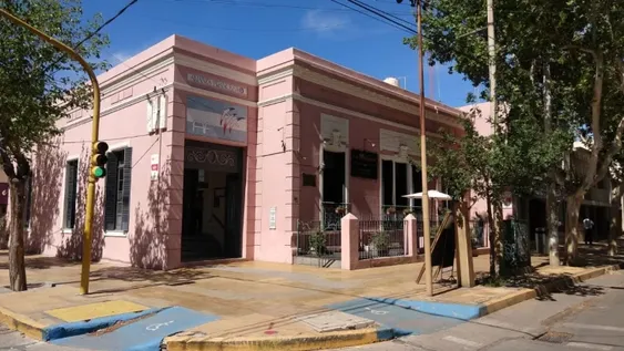 Un edificio histórico y cultural