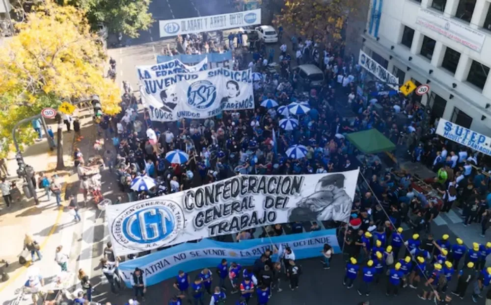 El Gobierno minimizó la marcha de la CGT: “La gente los detesta”