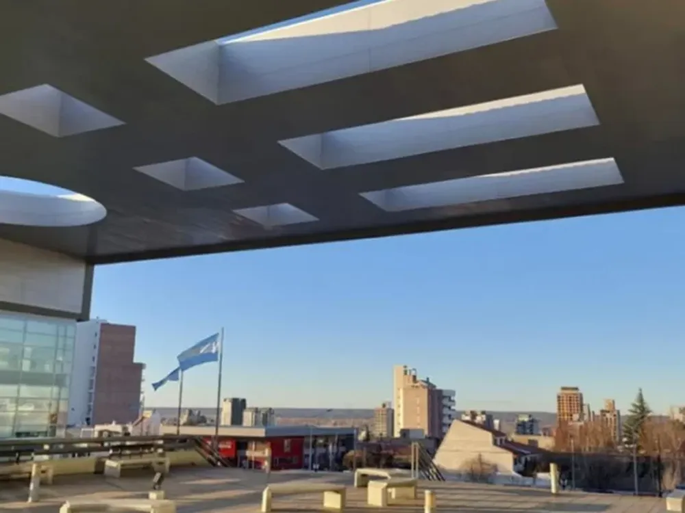 Un policía le quiso hacer un chiste a un amigo y lo mató de un tiro en el pecho