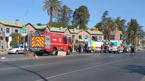 Un vuelco en Central y Circunvalación complicó el tránsito en la zona
