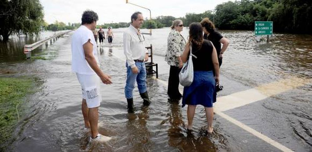 Apuntan a los ruralistas por inundación