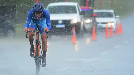 El temporal no pudo contra el líder Fredes