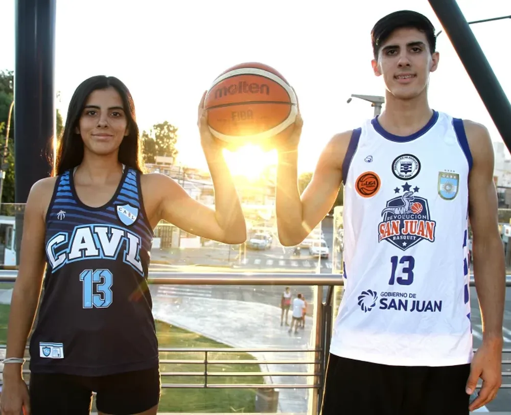 Una hermandad con sangre naranja