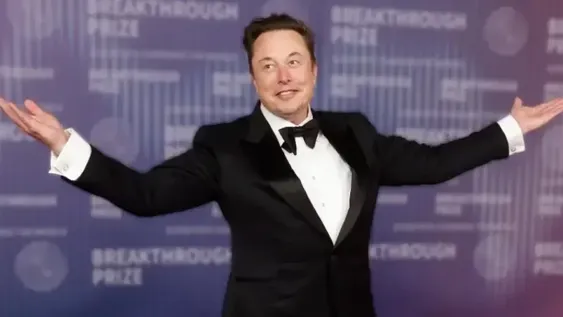 Elon Musk es el hombre más rico de la historia.